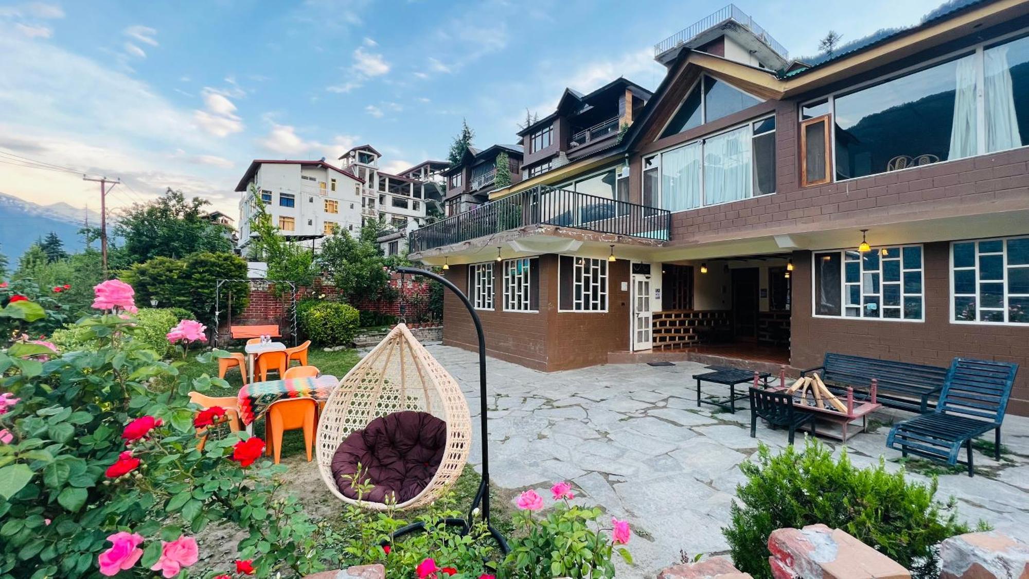 Manu Villa, Manali - Independent Luxury Villas For Family - Manali (Himachal Pradesh), Manali